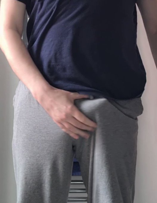 So a very hot guy sends me a photo of his beautiful ass in a jock and now im feeling all kind of ways