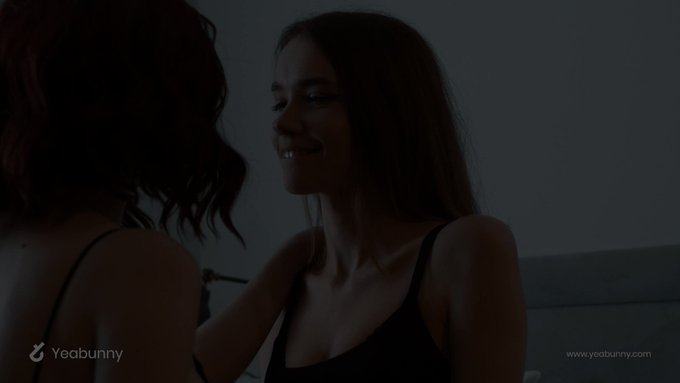 Here's short trailer of video with @cherrievelvet_ and @Bunny_Marthy  that i'm going to post on my Onlyfanz