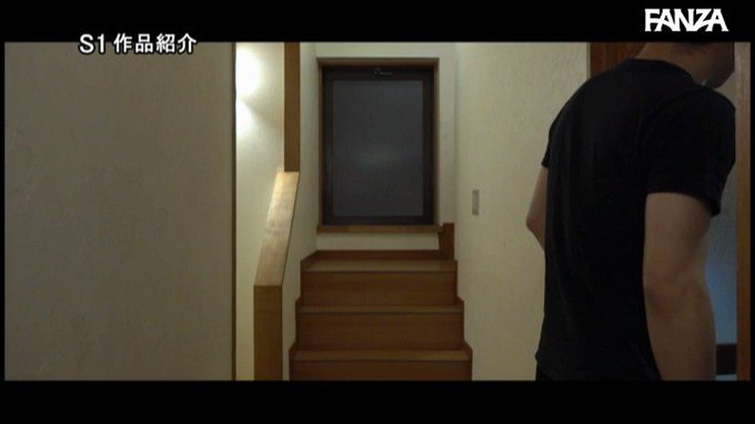 妹のいずなの裸に興奮して、、 https://t.co/O26jm1M421