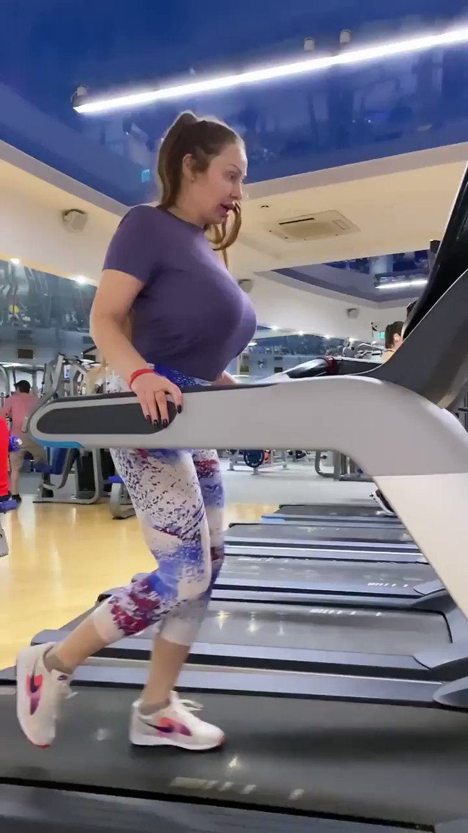 Video oleh @Lano_pipipi