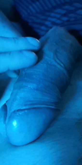 Good boy.
@horny #hornyock #erection #uncut #penis #hardcock
#onlyfans #bisexual https://t.co/VmNPm8