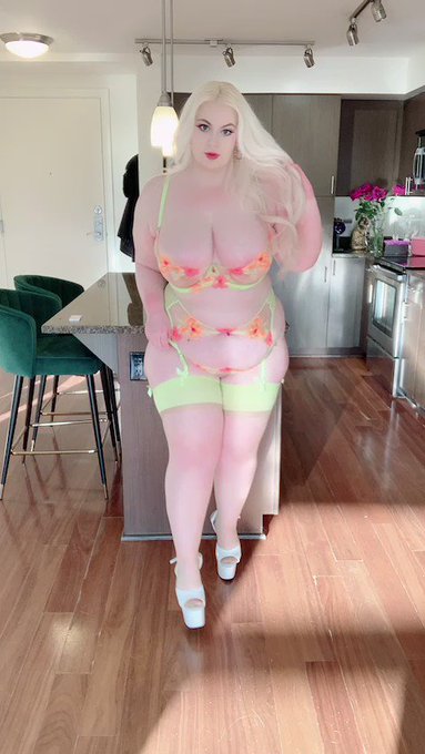 40% off https://t.co/MvQS6kKH0z 💕 https://t.co/Au2D0JLAEB