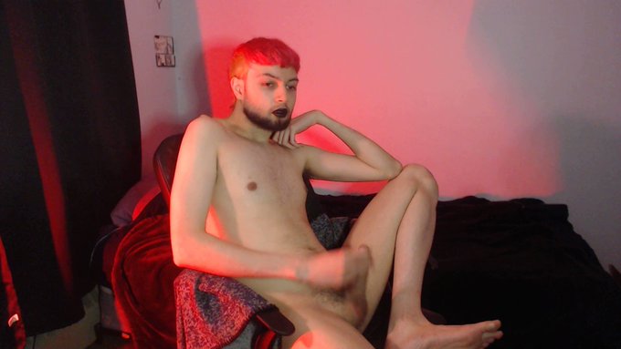 I just wanna blow my load all over you.
- links in bio -
#queerporn #jerkingoff #gay #bi #alt #dick https://t