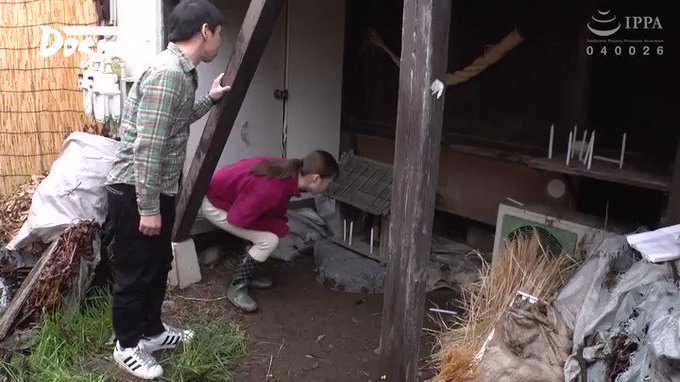 にっぽん国マラ神村 移住してきた奥さんに強●集団種付け儀式  #三尾めぐ 

配信️👉 https://t.co/hwSc0GMgV3 https://t.co/HvSpVgFib8