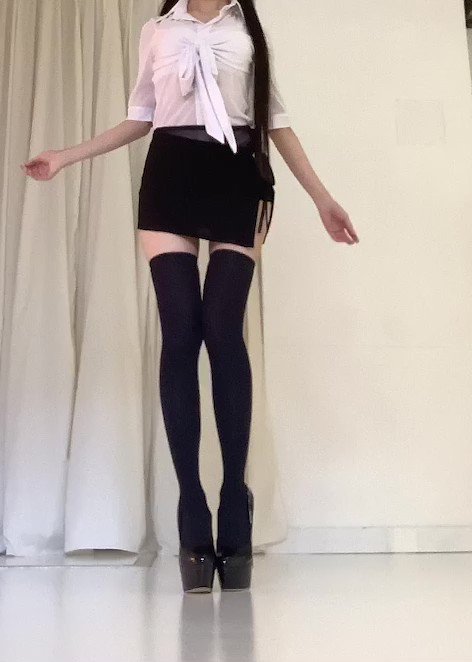 コスプレイヤーまゆろんのTwitter動画3