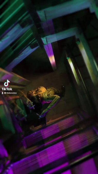 #Balenciaga keep it cute 🥰  But still eat up the drip 💧 https://t.co/OKJCp9jzEY<a href="/tag/balenciaga"class="tags">#Balenciaga</a>