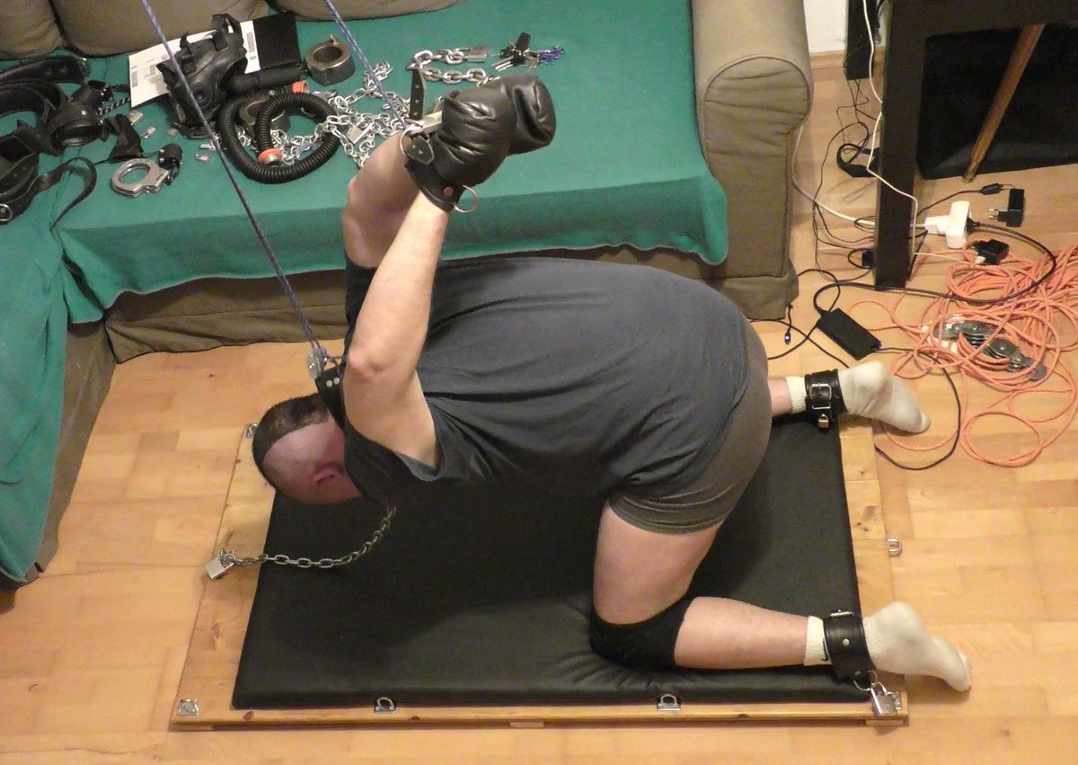 Uning yuzida ona bilan jinsiy aloqa