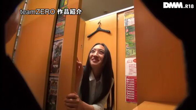 「ヤバい！ヤバい！！本当に誰か来た！！」と逆らえない指令を受ける中あらゆる場所でスケベな事に果敢に挑戦する作品です

こんな娘さんが。。ごっつぁんです
https://t.co/vstlSIr2e4