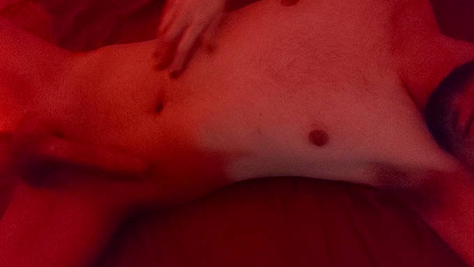 Come and touch.
- links in bio -
#queerporn #uncutdick #gay #bi #alt #nude https://t.co/nVLlFp1ucE