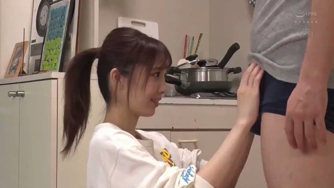 手が届きそうで届かない高嶺の花は誘えばハ○撮りも店内エッチも許しちゃう男のいいなりドM娘でした

続きはコメント欄から🦢
https://t.co/ZloaCdjUSg