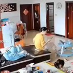 忙しすぎてバグる脳。赤ちゃんを見失う母親。全母親に見て欲しい。