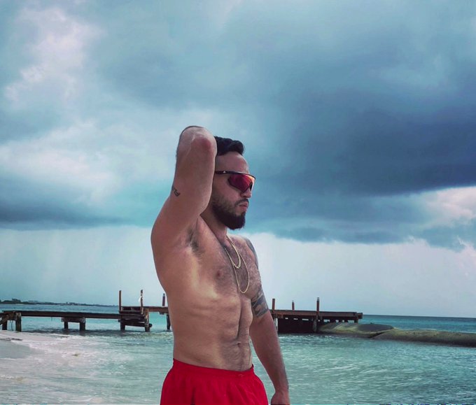 Happy World Water Day. Let's go for a dip with some hunks, shall we? 
#WorldWaterDay #JockMenLive #hunks