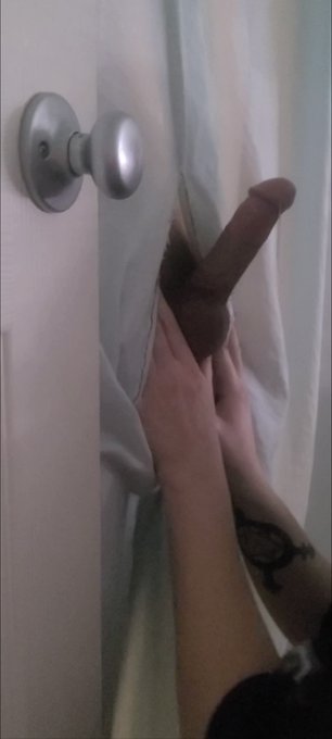 Adham reached 19 the other day and wanted his first gloryhole visit.   He asked where I was from while<a href="/tag/bigdick"class="tags"><span>#bigdick</span></a><a href="/tag/oral"class="tags"><span>#oral</span></a><a href="/tag/worship"class="tags"><span>#worship</span></a><a href="/tag/blowjob"class="tags"><span>#blowjob</span></a><a href="/tag/gloryhole"class="tags"><span>#gloryhole</span></a><a href="/tag/pdx"class="tags"><span>#pdx</span></a>