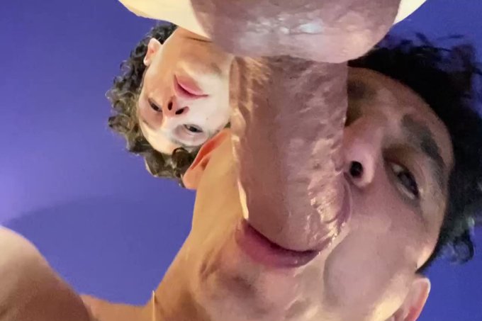 NEW VID with the sexy  @AlexxanderLatin ? watch him get face fucked and his ass bred???? 18 min vid?