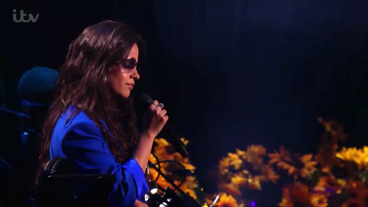 RT @Xmas_gurl: Camila Cabello singing ‘Fix You’
https://t.co/D4aCXtzDdR
