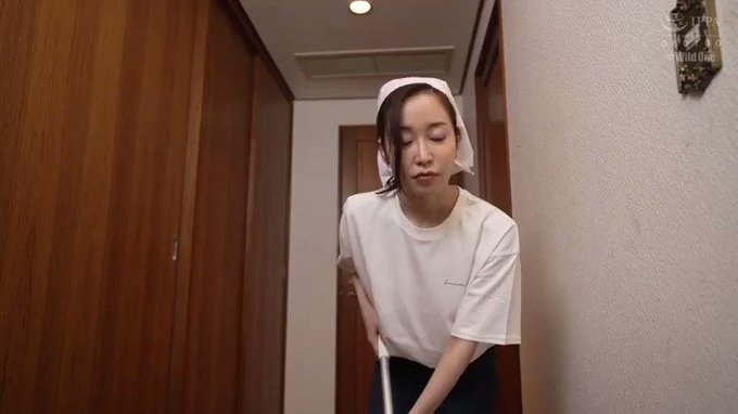 人妻家政婦 NTR 勤め先の変態夫婦にハメられて私はピンクデンマでイキ狂う淫らなSEXのお手伝いさんになりました...篠田ゆう 波多野結衣 https://t.co/bKdzT6ZSoM