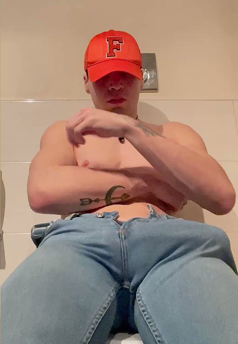 Juicy italian ? https://t.co/lObAZ6uoeQ
