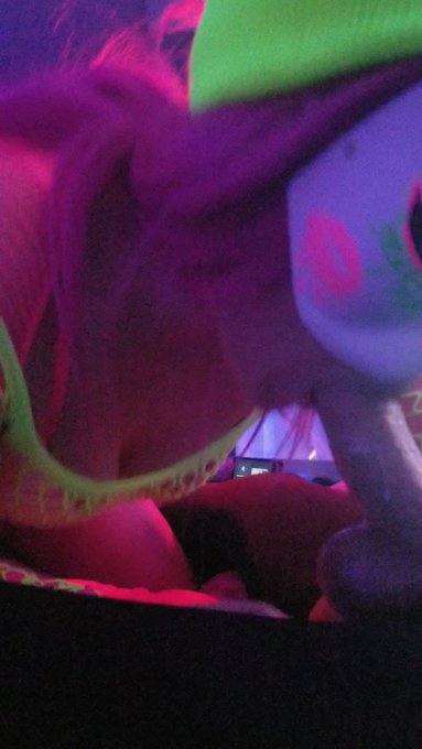 Sexy Neon Kitty’s pics and videos