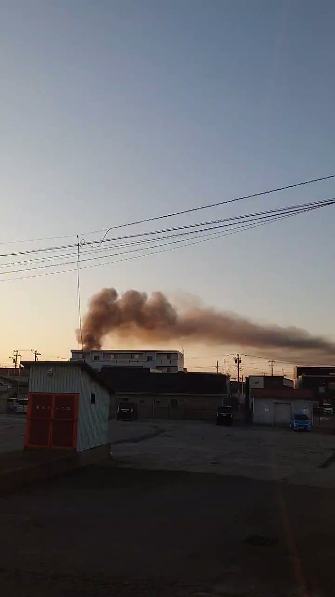 北海道函館市亀田本町五稜郭駅付近で住宅火災 消防車が出動しています 日本全国自由に旅する 夢のレンタカー回送ドライバー生活