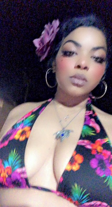 Meet me poolside? 🌺💦😋💦🌺 #nsfwxRolePlay #nsfwlolis #nsfwrose #nsfwleaks #latina #LatinaLust #latinas4sale