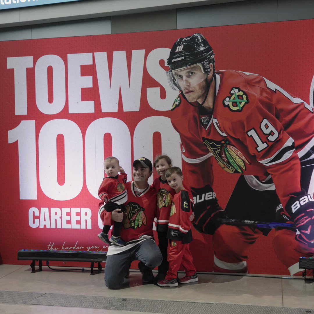 Chicago Blackhawks auf X: „We're proud to honor those who have served our  nation in the annual Veterans Day game on Sunday!   / X