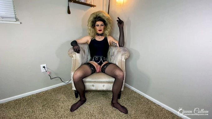 Lots of hot content is going up on https://t.co/tWnABDcbTm! Subscribe for FREE!!

Mistress of Dick Worship