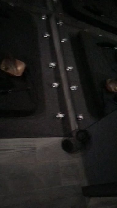Ya tengo mi cuarto BDSM quiero jugar ?? atar a alguien y darle azotes y más cositas ?? en una habitación
