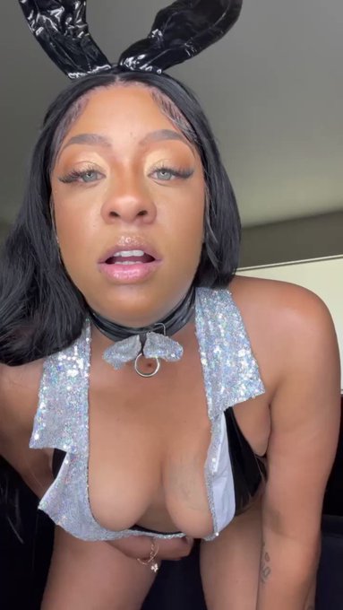 Rate my body 1-10 🐰 😍 https://t.co/Px0TA72Wxn