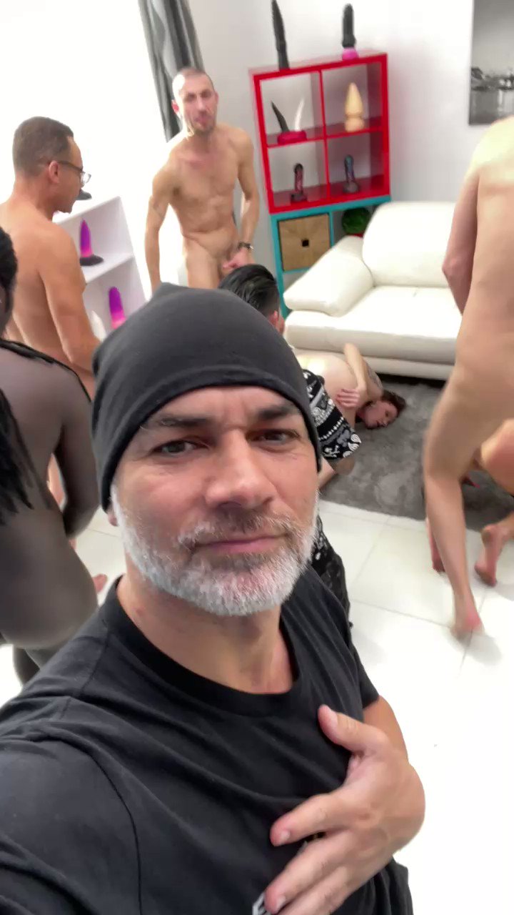 Christian Clay on X: If you want to see more😉 t.cozYAddJBjpd  t.coTaw0qoIxdh  X
