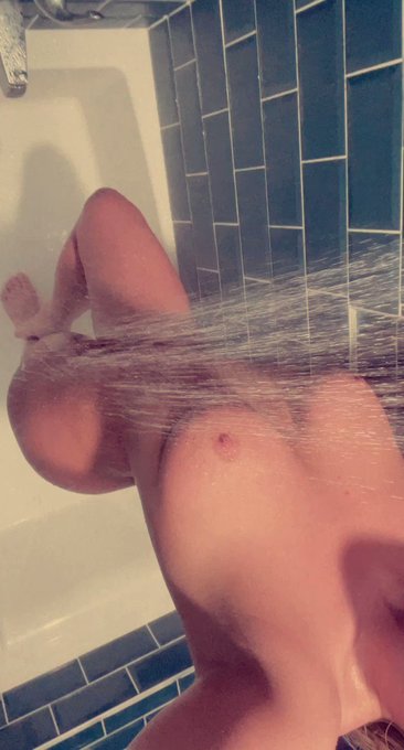 I hate showering alone 😮‍💨💦 https://t.co/kVe5omVGJh