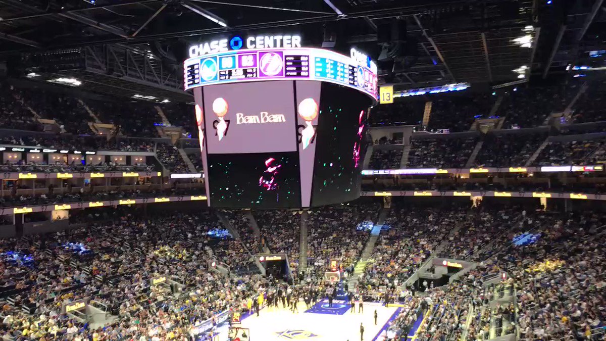 RT @CAlvarezABC7: .@BamBam1A halftime show is about 3 minutes away @ChaseCenter #DubNation https://t.co/AumLqUsZer