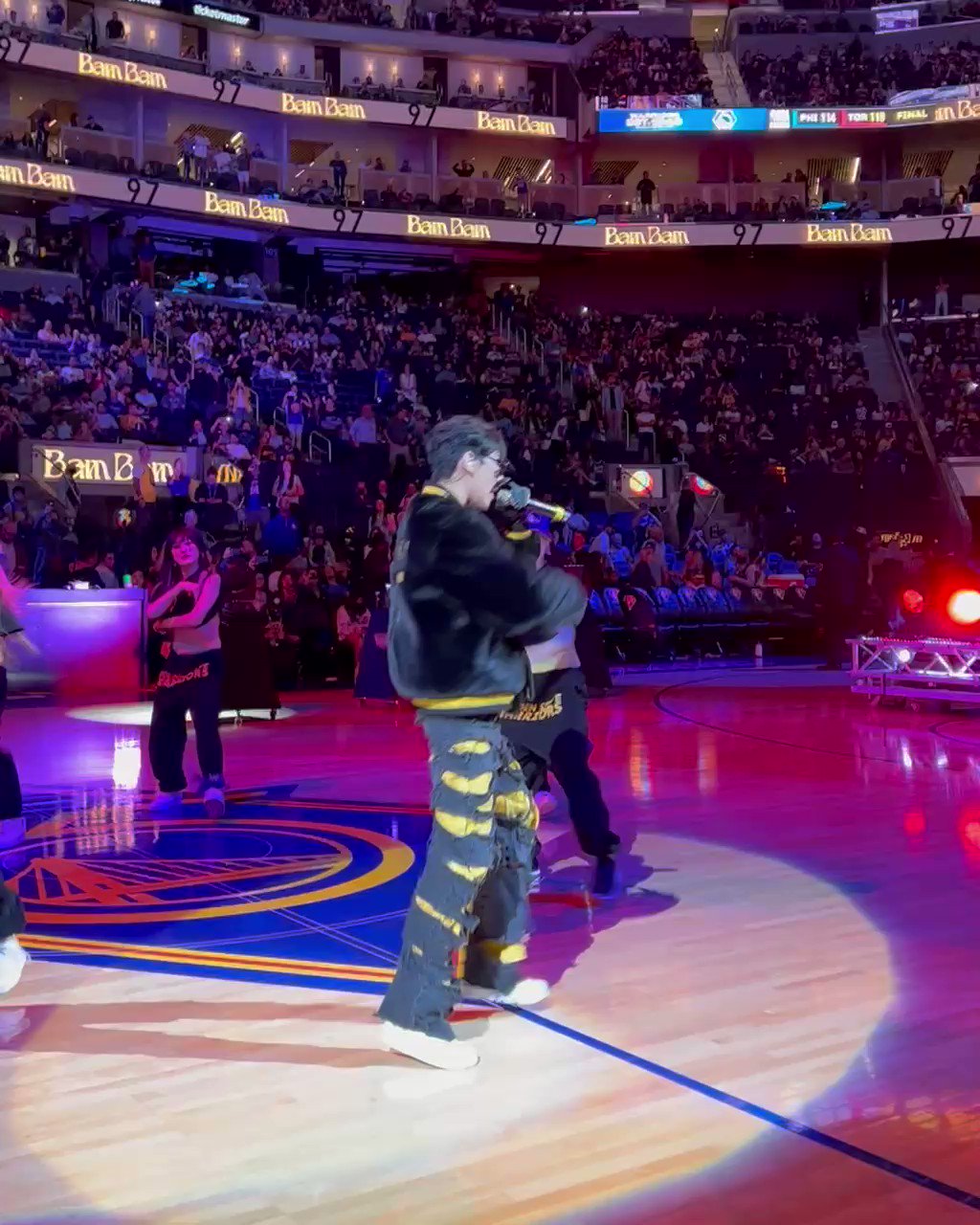 Chase Center on Twitter "🔥 wheels up debut 🔥 https//t.co/5EfotkkrLt