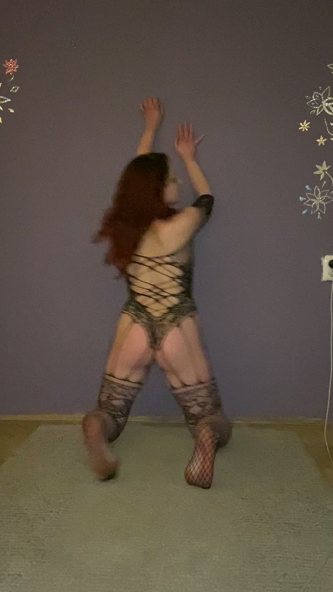 Model - Elena917 submissive