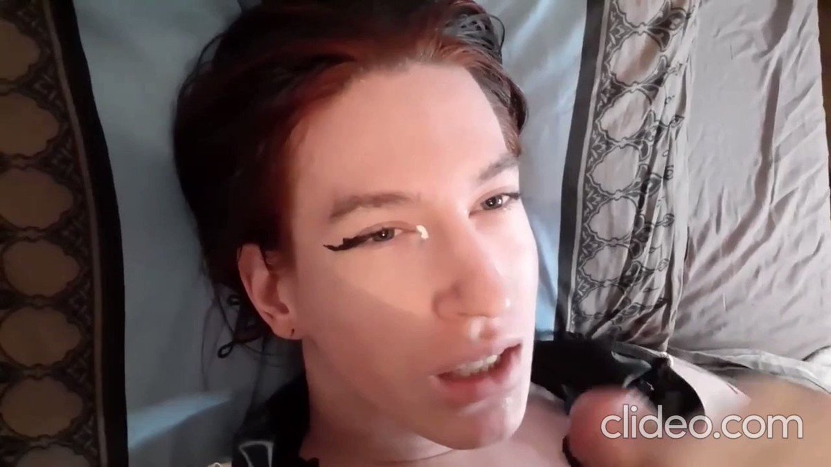 Flora Love’s pics and videos