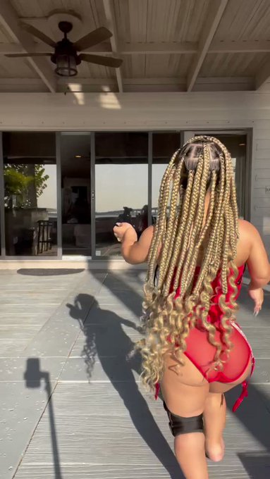 One of my legs is longer than the other, can you tell? I had surgery this year to correct it and that&rsquo;s