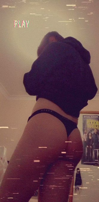 Got some new cute lil panties!

 #bum #ass #femboy #THEY https://t.co/XIS4f22ce1
