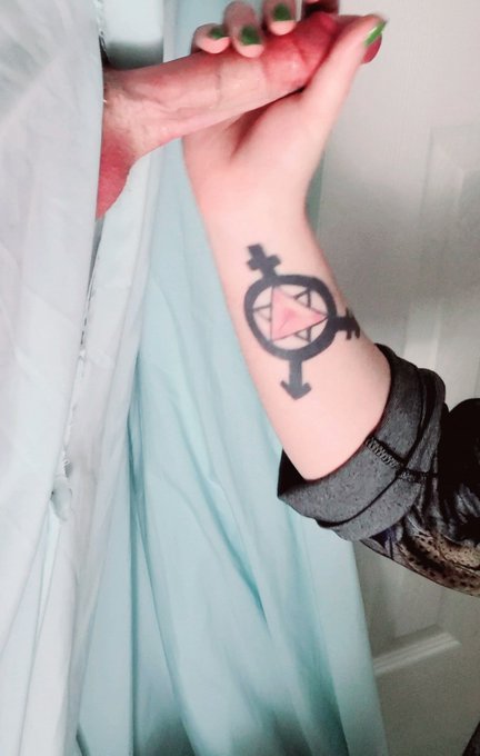 The virile Alex came through for his 3rd visit. He was wearing Dior Sauvage this time, and I'm a dumb<a href="/tag/bigdick"class="tags"><span>#bigdick</span></a><a href="/tag/oral"class="tags"><span>#oral</span></a><a href="/tag/hung"class="tags"><span>#hung</span></a><a href="/tag/oregon"class="tags"><span>#oregon</span></a><a href="/tag/blowjob"class="tags"><span>#blowjob</span></a><a href="/tag/gloryhole"class="tags"><span>#gloryhole</span></a>