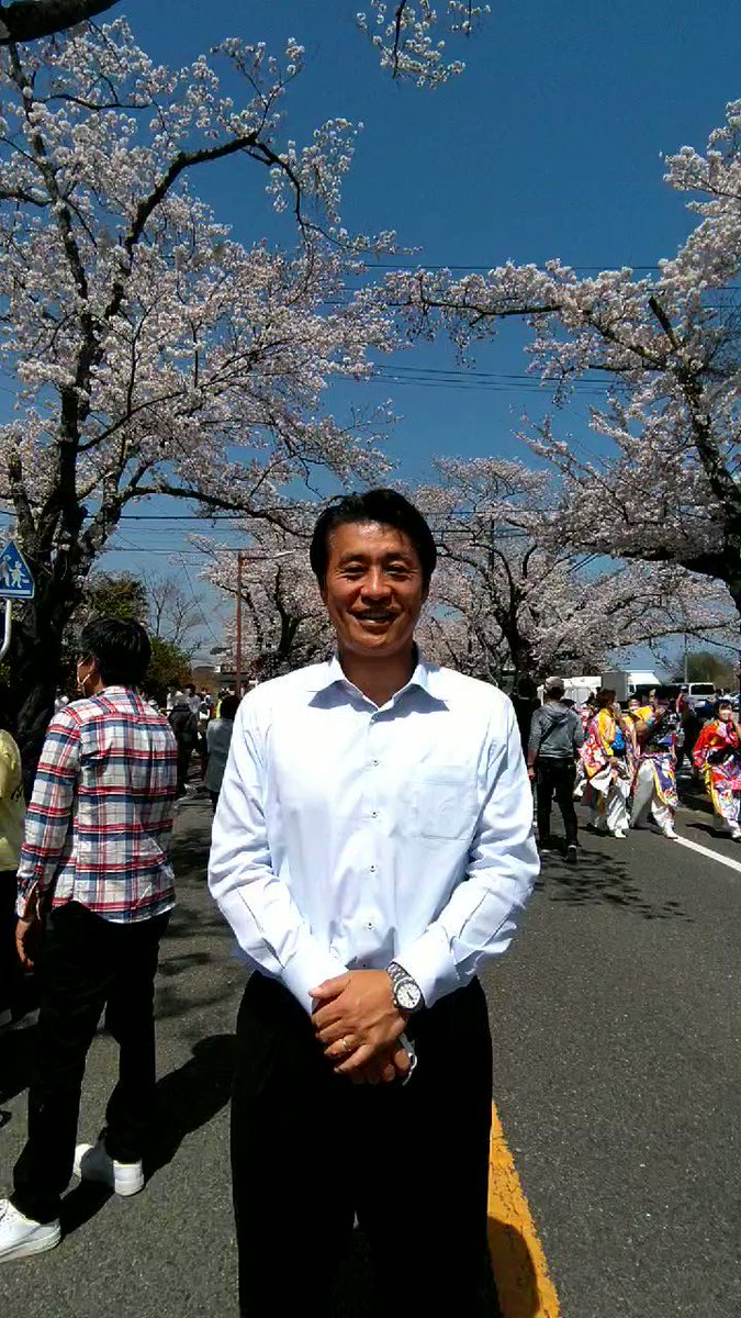 初めて 夜の森の桜 をここ目で見た。12年ぶりの桜祭り。奇跡のような時間と空間が広がっていた。吉田昌郎所長、原発作業員の皆さんが見に行きたいと