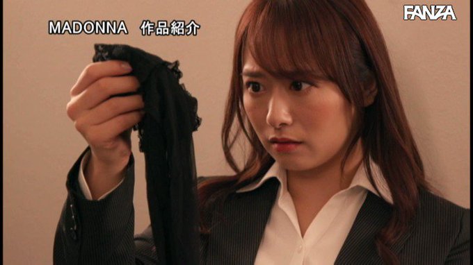 凄まじい肉と脂の「茉莉奈」嬢

スケベすぎる。
https://t.co/5I2hj0suXa