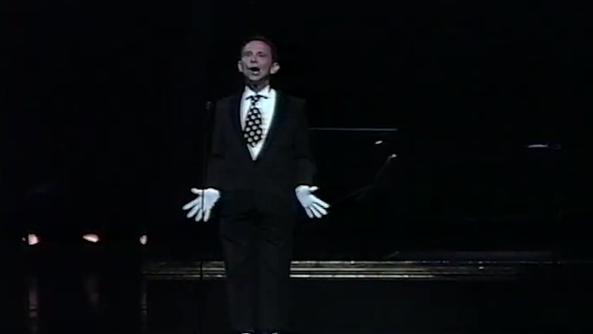 Wishing a very happy 90th birthday to our original Mr. Cellophane, Joel Grey! 