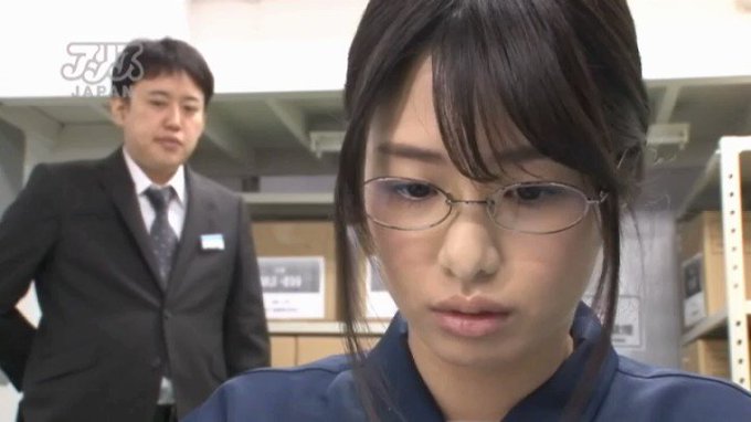 本日のセールAVはこちらです！
「好きです」工場勤務の地味めな女の子に告白されてOKしたら実はド淫乱で8発連続でヤられた話 川上奈々美 https://t.co/ErMQ6Ow5qN