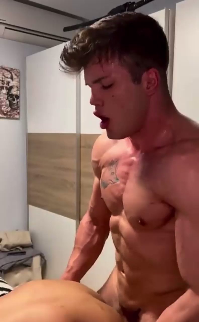 Get Hooked on the Best TikTok Gay Porn Twitter Has to Offer