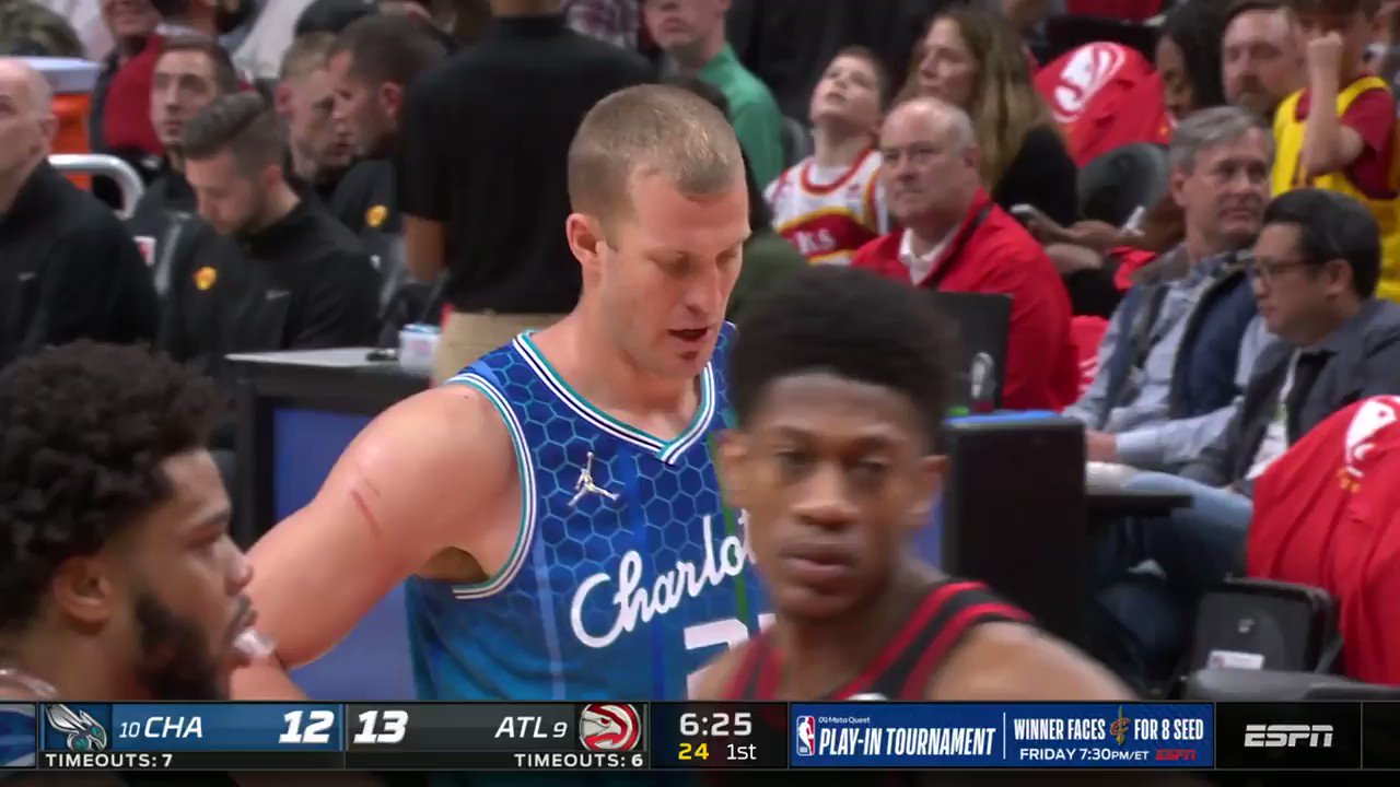 Mason Plumlee now (& toward the end of last season) shoots his free-throws  left handed in his 10th NBA season. Plumlee missed both…