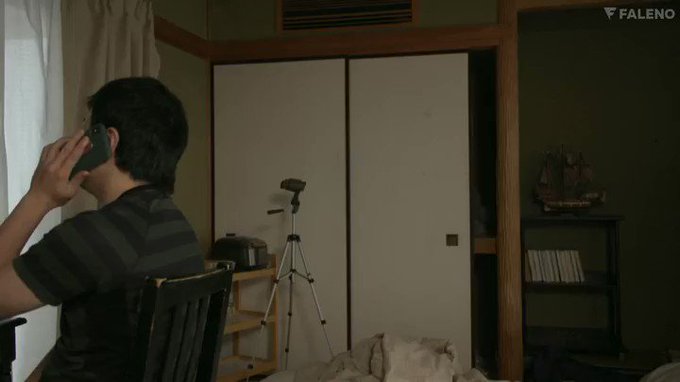 向かい部屋のお姉さんを覗くことに気を取られ、受験生なのに勉強に集中出来ない…

ほんと好きです！
https://t.co/FSYDyx3yMm