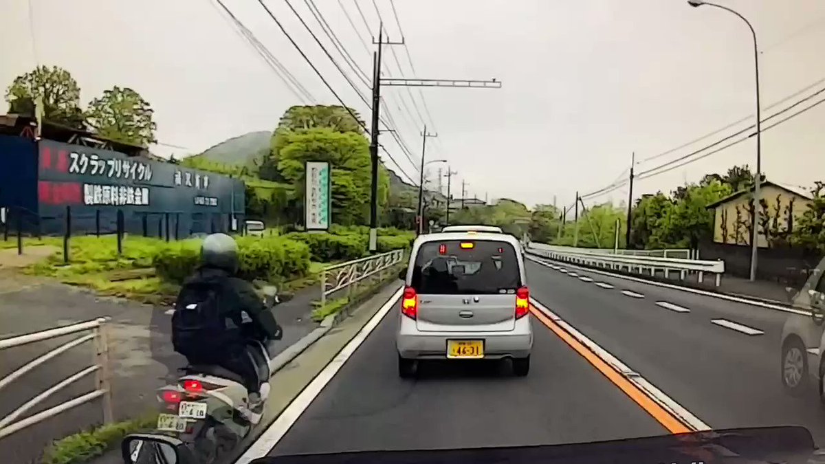 『すり抜け』の怖さが分かる衝撃映像！道交法でダメなことには意味がある