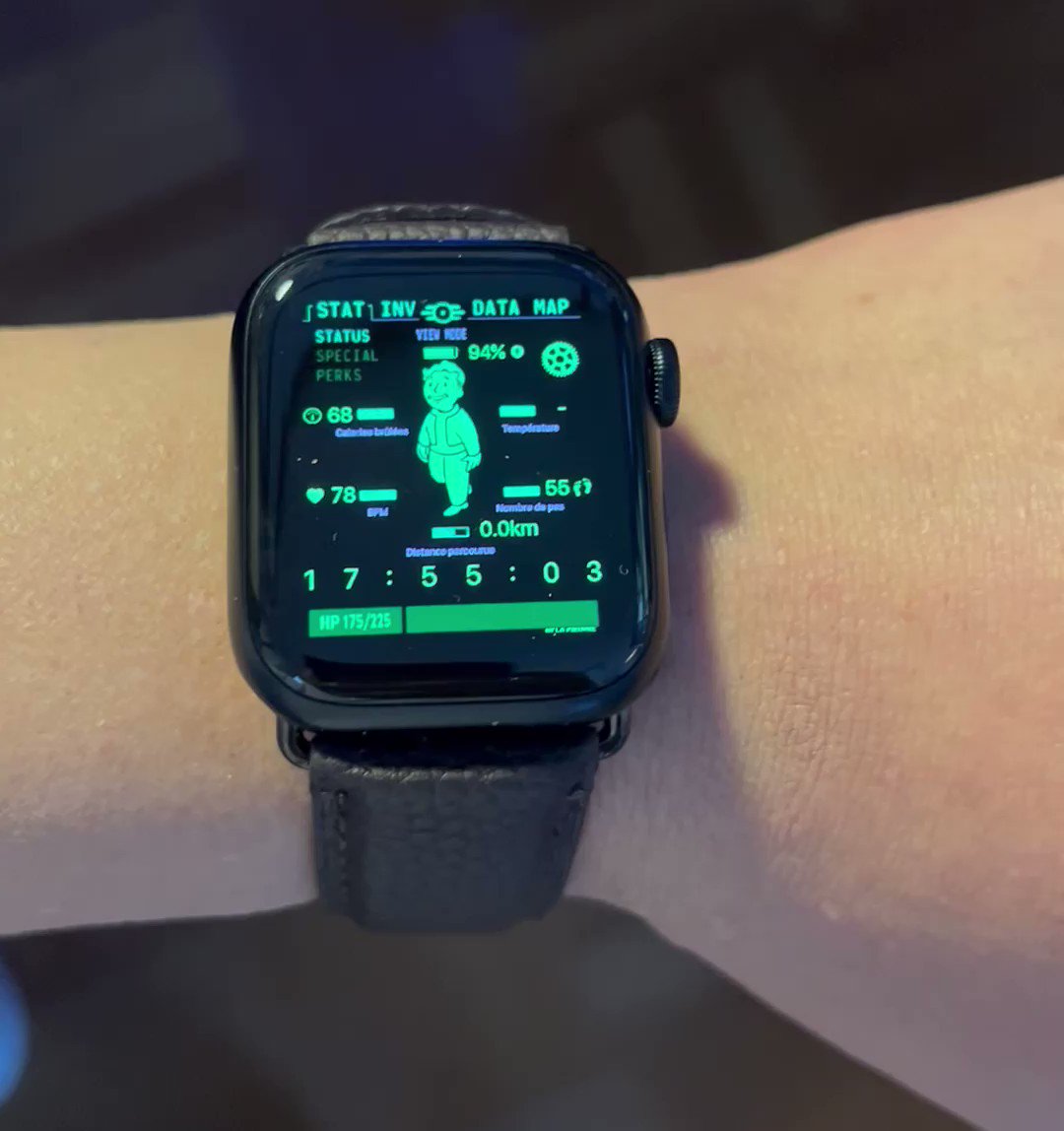 なこつ Apple Watch買ったんやけど Falloutの文字盤いいな これだけで満足だわ T Co Veojthwniz Twitter