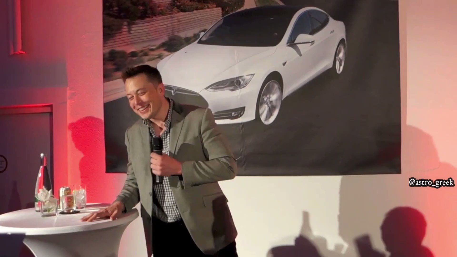 Elon Musk news in Arabic إيلون موسك بالعربي on Twitter: "فيديو طريف