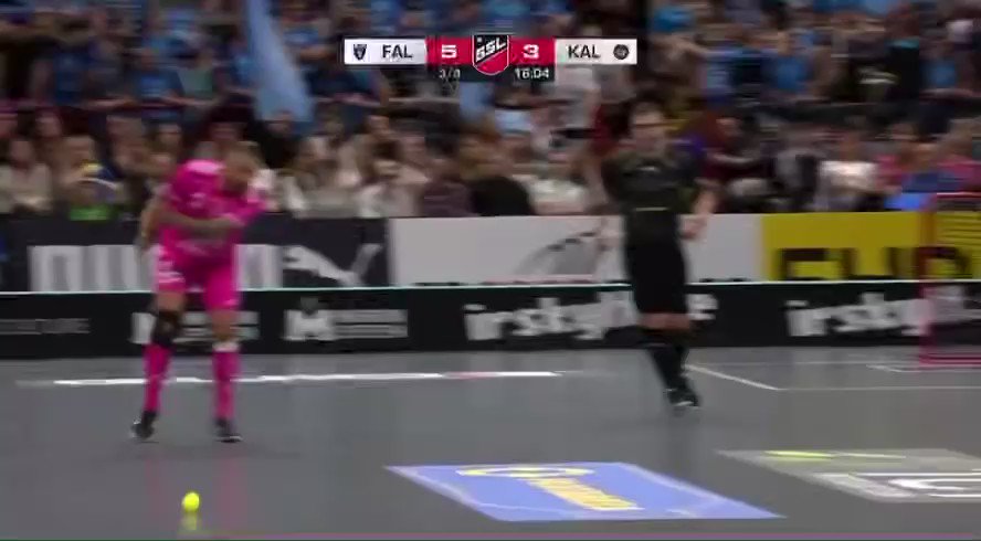 RT @SSL_se: Game winning goal Emil Ruud! 

@IBFFalun 

#SSLse #världensbästaliga 

🎥: @SportExpressen https://t.co/TTh2cT8t6F