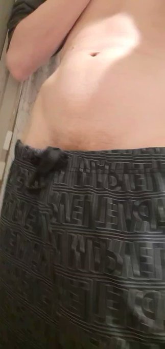 Feeling horny ?
Retweet if you'd suck it ?

#gay #gayporn #stud #boy #gayxxx #nsfw  #twink #horny #gayboy