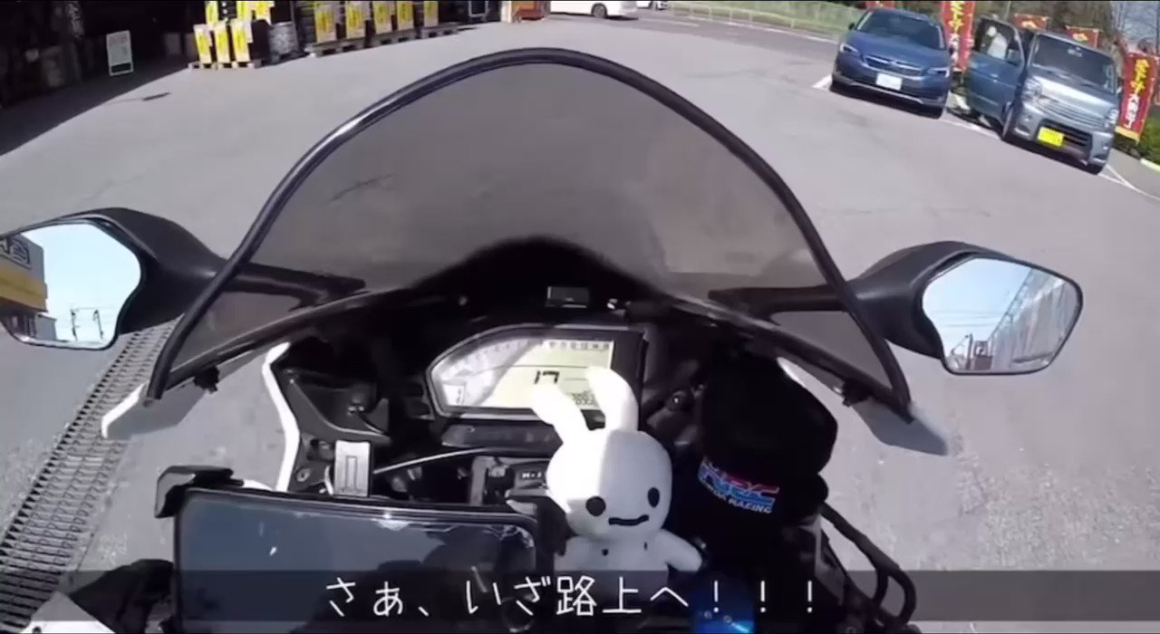 [閒聊] 妹子新車三連倒